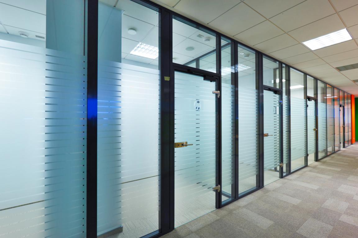 Алюминиевая перегородка Alutech GFTD685 Алюминиевая перегородка Alutech GFTD685