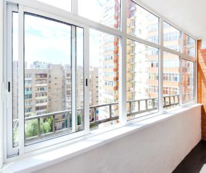 Распашные балконные рамы